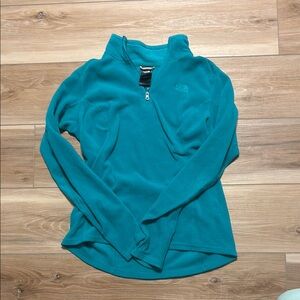 The North Face Blue Fitted Pull Over
